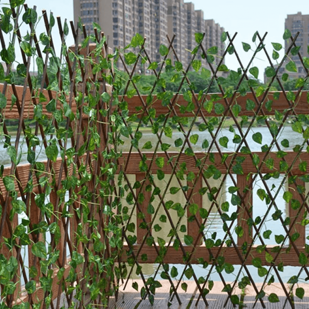 1683890415_outdoorartificialgreenleafprivacyfenceretractable1.png